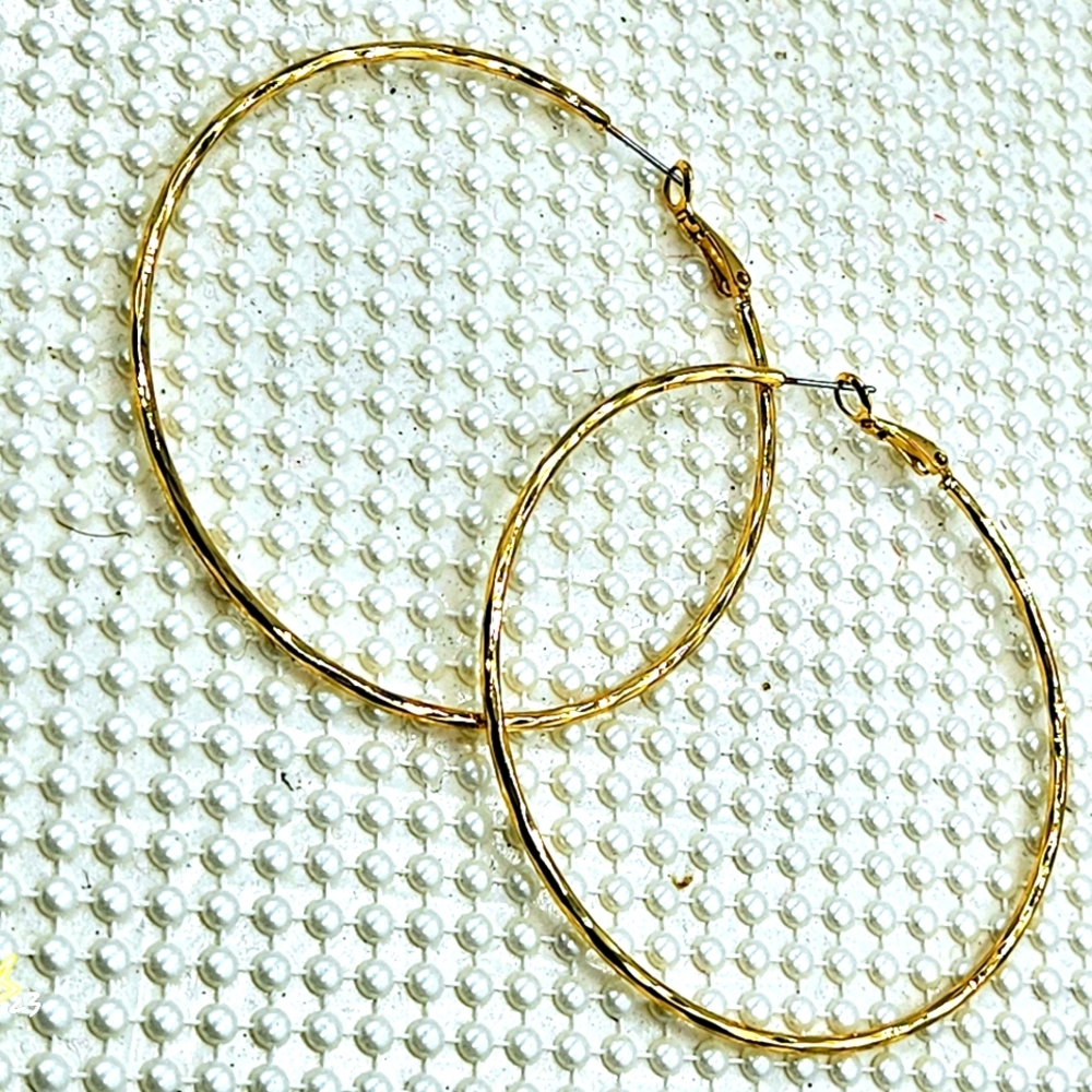 Textured 2mm Hoops - Picture 5 of 7
